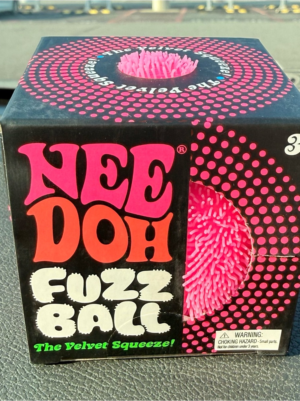 Needoh Fuzz Ball Velvet Squeeze – Pink